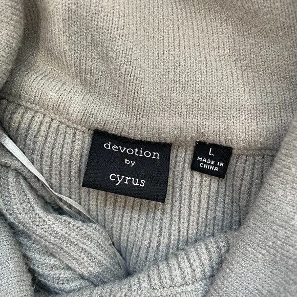 Devotion by Cyrus Cowlneck Ribbed Tunic Sweater - Picture 6 of 6